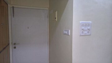 Furnished Amenities in 1 BHK Apartment at Triveni CHS Andheri, Andheri West – for Rent