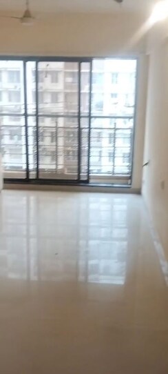 2 BHK Apartment For Rent in Evershine Embassy