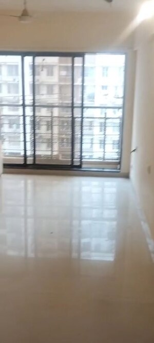 2 BHK Apartment For Rent in Evershine Embassy, Andheri West