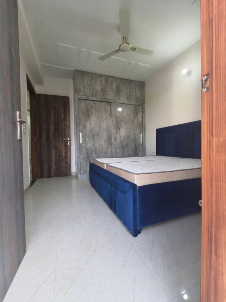 Bedroom, sector 14 3 Bedroom 1450 Sq.Ft. Builder Floor In Sector 14 Gurgaon 10009457