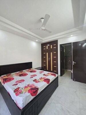 Bedroom in 3 BHK Builder Floor at Sector 23 – for Rent
