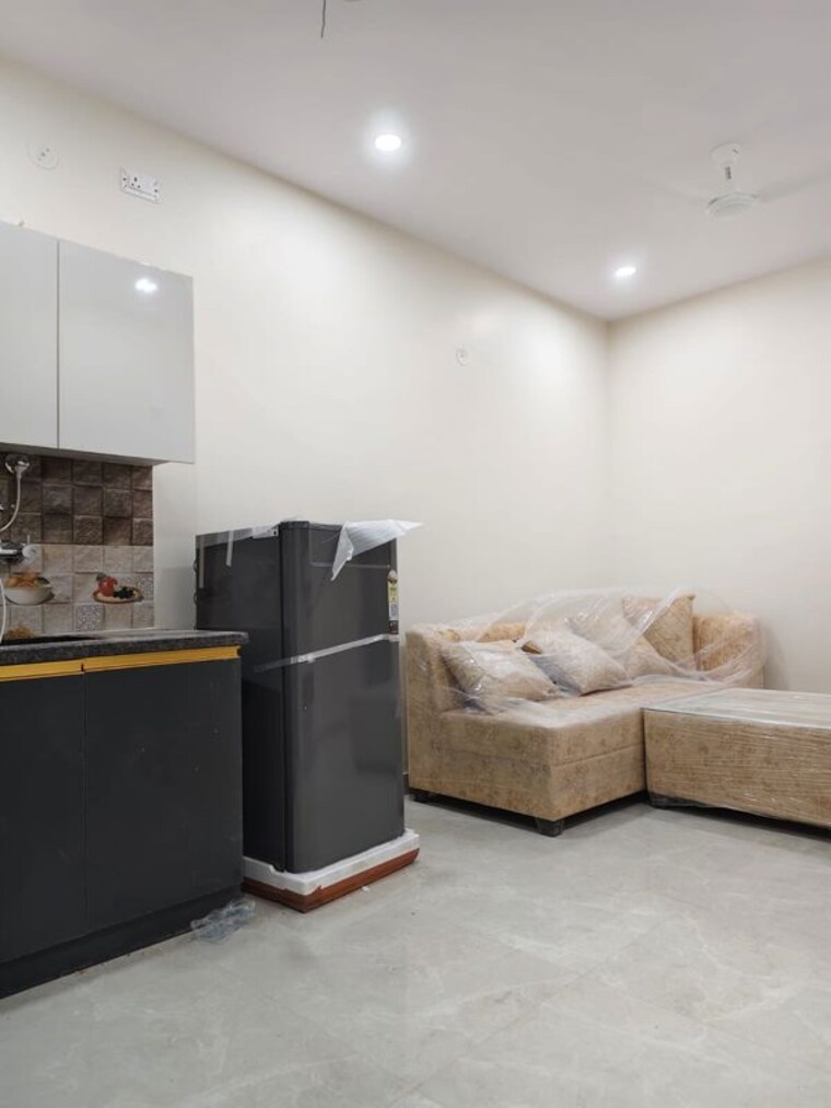 Living Room, sector 14 1 Bedroom 700 Sq.Ft. Builder Floor In Sector 14 Gurgaon 10009460
