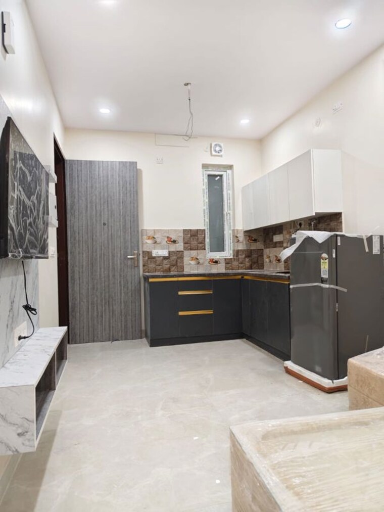 Kitchen, sector 14 1 Bedroom 700 Sq.Ft. Builder Floor In Sector 14 Gurgaon 10009460