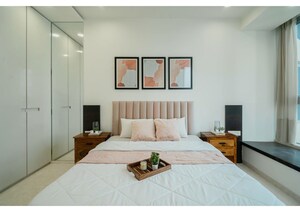 6+ BHK Villa For Sale in Andheri East