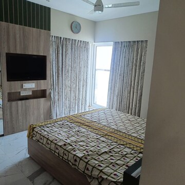 Bedroom in 3 BHK Apartment at RNA NG Eclat, Andheri West – for Rent
