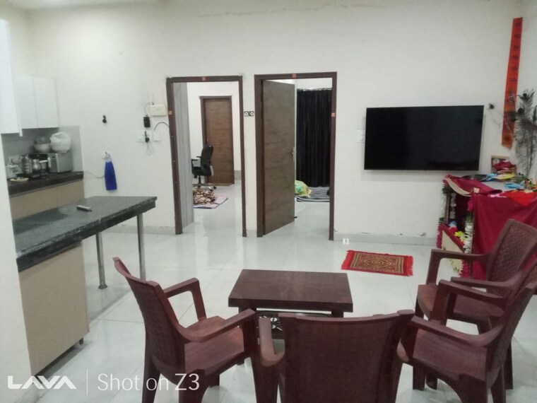 Living Room, ghazipur 2 Bedroom 100 Sq.Yd. Builder Floor In Ghazipur Zirakpur 10009475