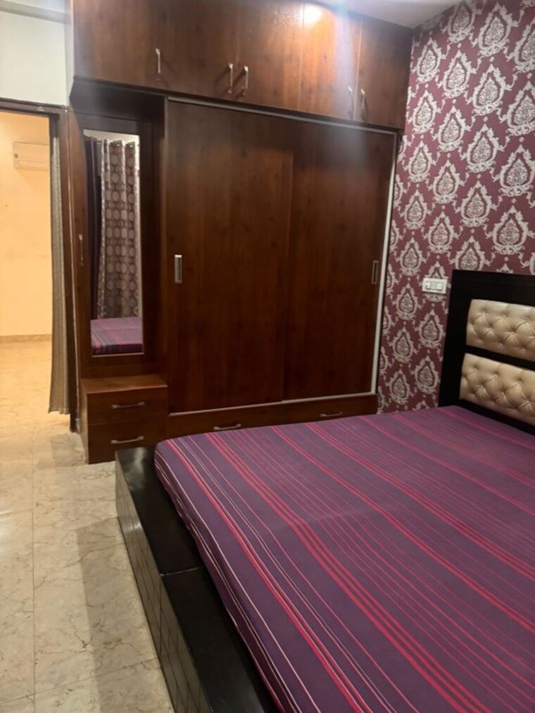Bedroom, ghazipur 3 Bedroom 125 Sq.Yd. Builder Floor In Ghazipur Zirakpur 10009485