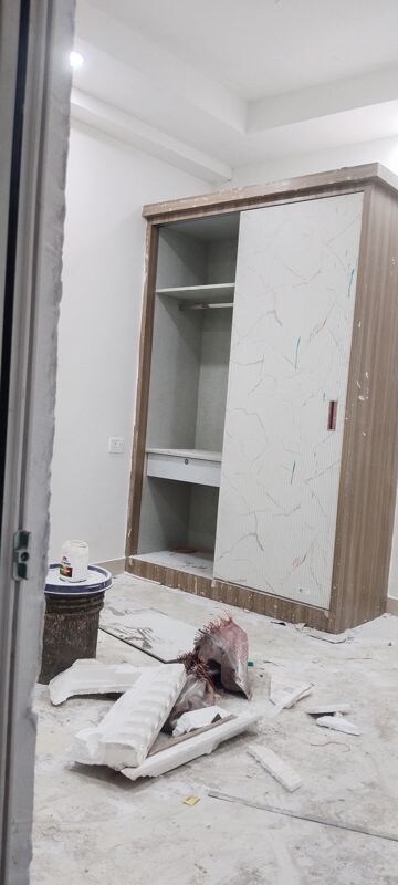 Furnished Amenities in 4 BHK Builder Floor at Sector 49 – for Sale