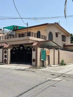 4 BHK Independent House For Sale in Race Course