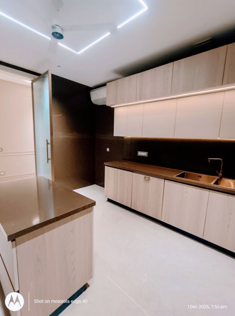 Kitchen, panchsheel enclave 5 Bedroom 270 Sq.Yd. Builder Floor In Panchsheel Enclave Delhi 10009498