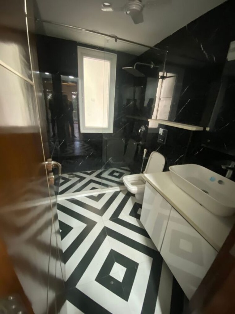 Master Bedroom, panchsheel enclave 4 Bedroom 270 Sq.Yd. Builder Floor In Panchsheel Enclave Delhi 10009500