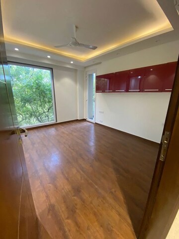 Room in 4 BHK Builder Floor at Panchsheel Enclave – for Sale