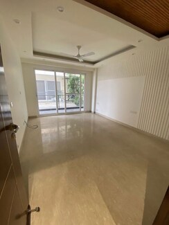 4 BHK + Pooja Room,Servant Room,Study Room,Extra Room Builder Floor For Sale in Panchsheel Enclave