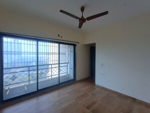 Room in 2 BHK Apartment at Tulsi Aura Mumbai, Ghansoli – for Rent