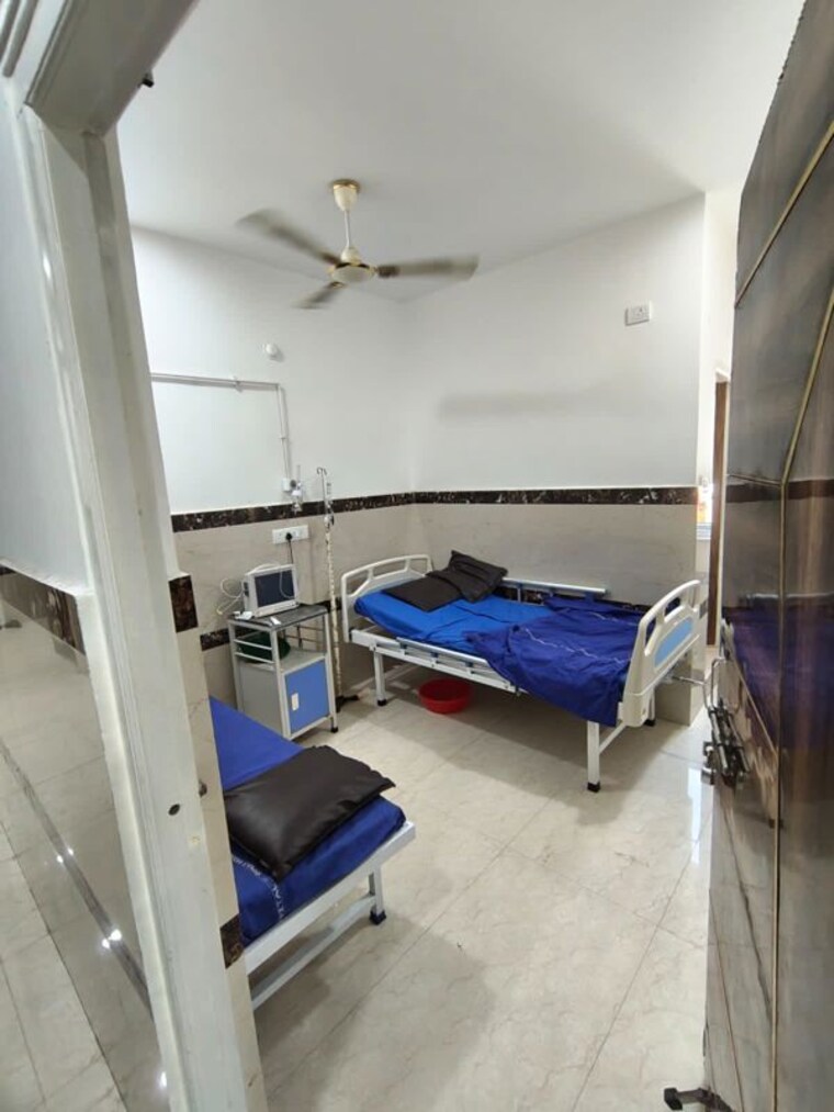 Team Area, koti Commercial Shop 14000 Sq.Ft. In Koti Hyderabad 10009514