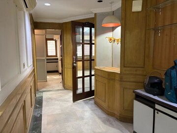 Room in 2 BHK Builder Floor at Lajpat Nagar I – for Rent