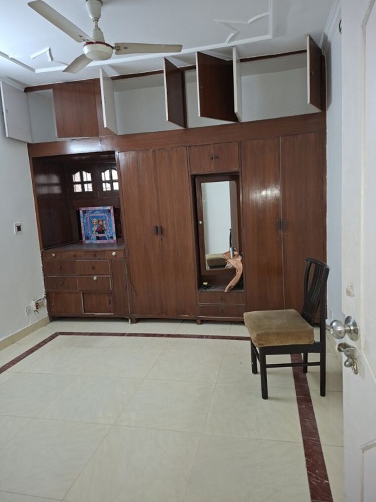 Kitchen, gulmohar park 3 Bedroom 200 Sq.Yd. Builder Floor In Gulmohar Park Delhi 10009532