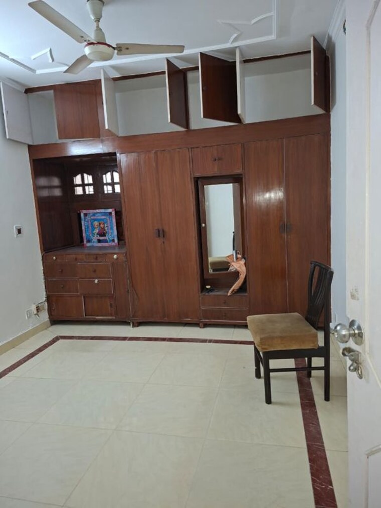 Kitchen, gulmohar park 3 Bedroom 200 Sq.Yd. Builder Floor In Gulmohar Park Delhi 10009532