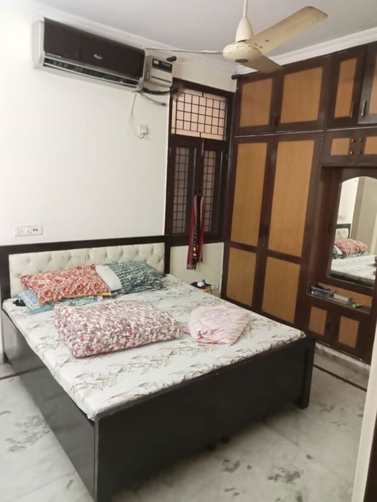 Bedroom, lajpat nagar i 2 Bedroom 102 Sq.Yd. Apartment In Lajpat Nagar I Delhi 10009534