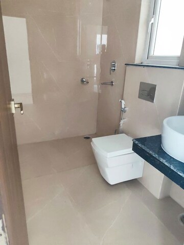 Bathroom in 2 BHK Builder Floor at Gomti Nagar – for Rent