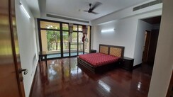 4 BHK + Servant Room Apartment For Rent in Jaypee Greens The Castille