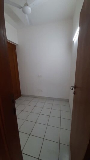 Master Bedroom in 4 BHK Apartment at Jaypee Greens The Castille, Jaypee Greens – for Rent