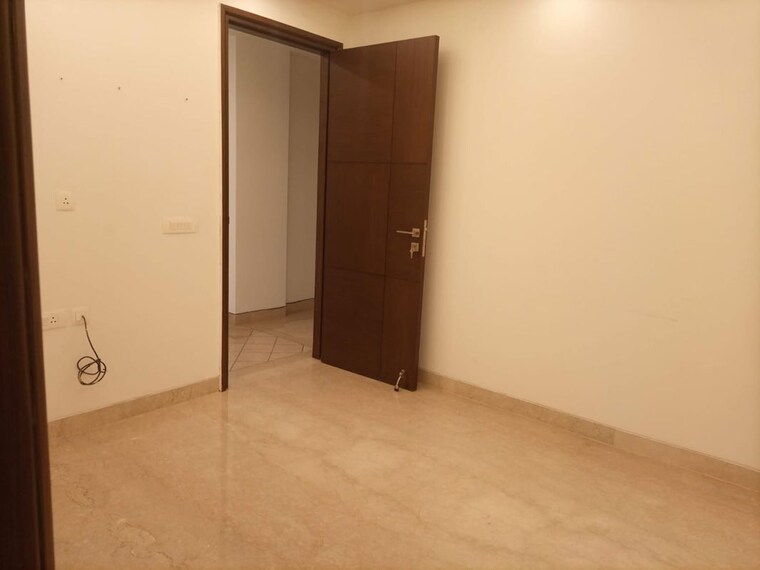Room, kailash hills 3 Bedroom 127 Sq.Yd. Builder Floor In Kailash Hills Delhi 10009565