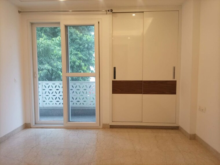 Room, kailash hills 3 Bedroom 127 Sq.Yd. Builder Floor In Kailash Hills Delhi 10009565
