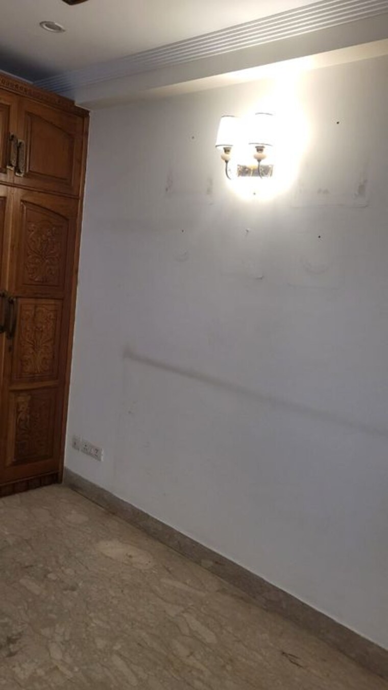 Room, chittaranjan park 3 Bedroom 160 Sq.Yd. Builder Floor In Chittaranjan Park Delhi 10009568