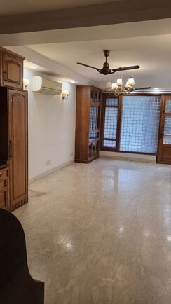 3 BHK + Pooja Room Builder Floor For Rent in Chittaranjan Park