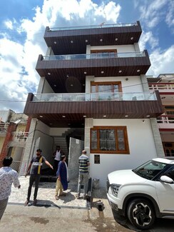 3 BHK + Pooja Room Builder Floor For Rent in DLF Vibhuti Khand