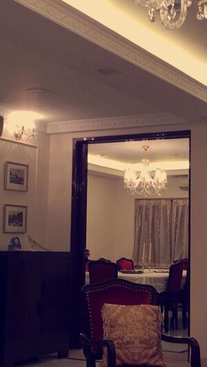 Living Room in 4 BHK Apartment at Maker Tower, Cuffe Parade – for Sale