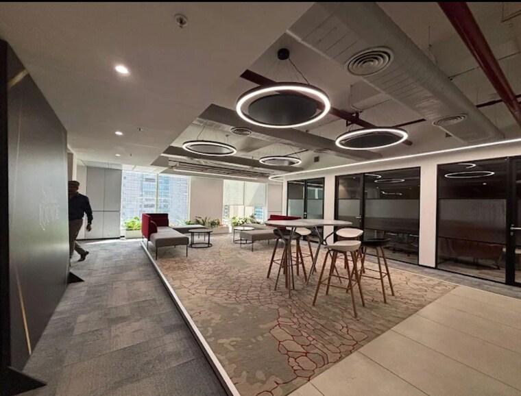  Parking, sector 135 Commercial Office Space 9000 Sq.Ft. In Sector 135 Noida 10009614