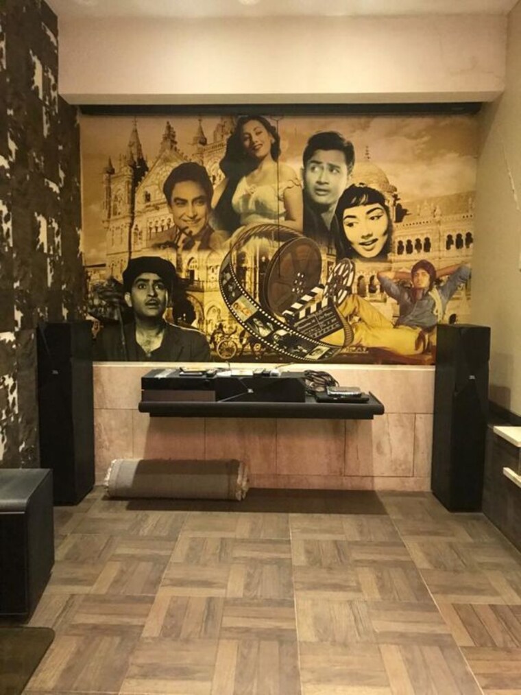 Living Room, juhu-pearl 6 Bedroom 4200 Sq.Ft. Independent House In Juhu Mumbai 10009633