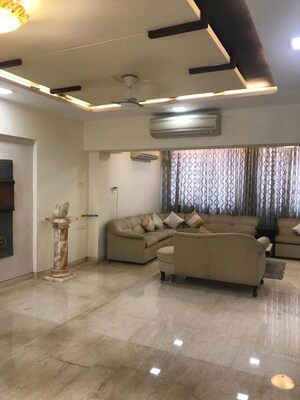 Living Room in 6 BHK Independent House at Juhu Pearl, Juhu – for Sale