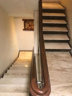 6 BHK Independent House For Sale in Juhu Pearl