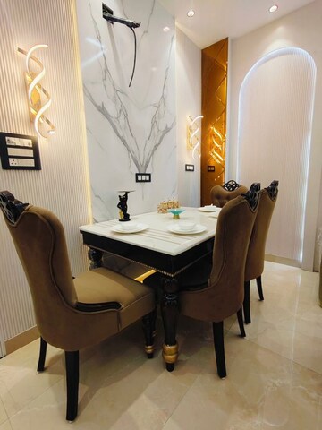 Team Area in 3.5 BHK Builder Floor at Uttam Nagar – for Sale