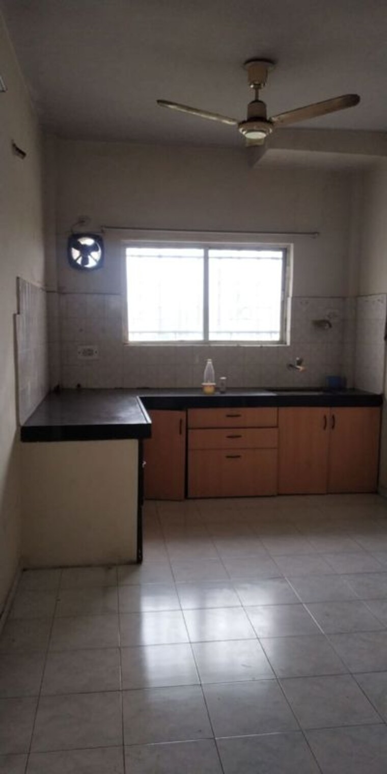 Kitchen, varanasi-society 2 Bedroom 875 Sq.Ft. Apartment In Warje Pune 10009659