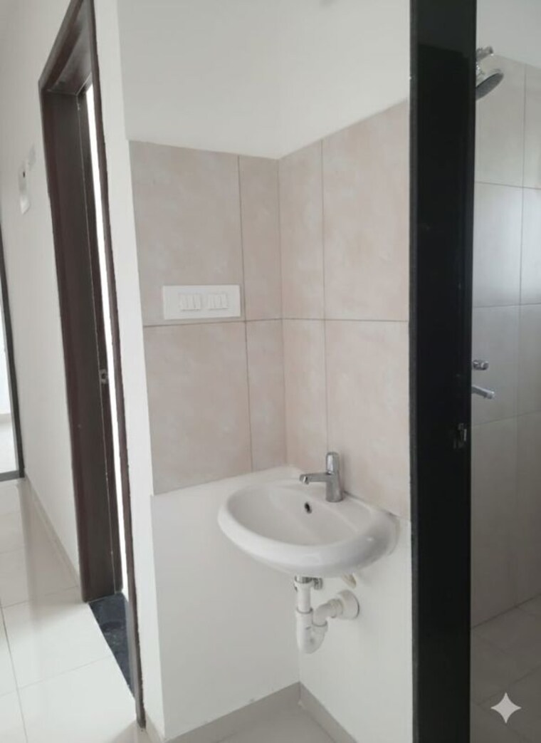 Bathroom, utsav-51-balewadi-residences 2 Bedroom 730 Sq.Ft. Apartment In Balewadi Pune 10009731