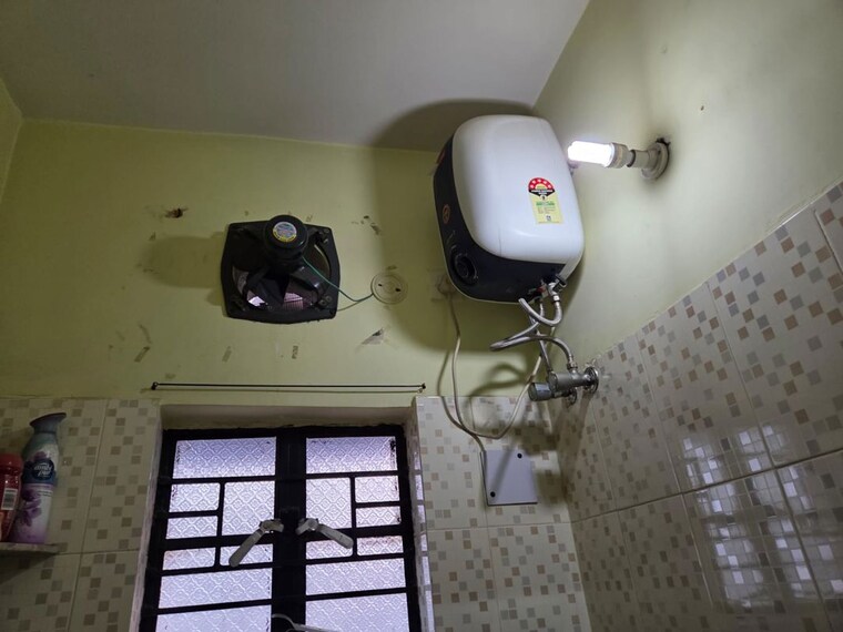 Bathroom, rajarhat 3 Bedroom 1250 Sq.Ft. Apartment In Rajarhat Kolkata 10005230