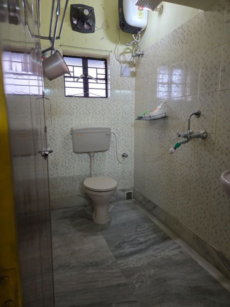 Bathroom, rajarhat 3 Bedroom 1250 Sq.Ft. Apartment In Rajarhat Kolkata 10005230