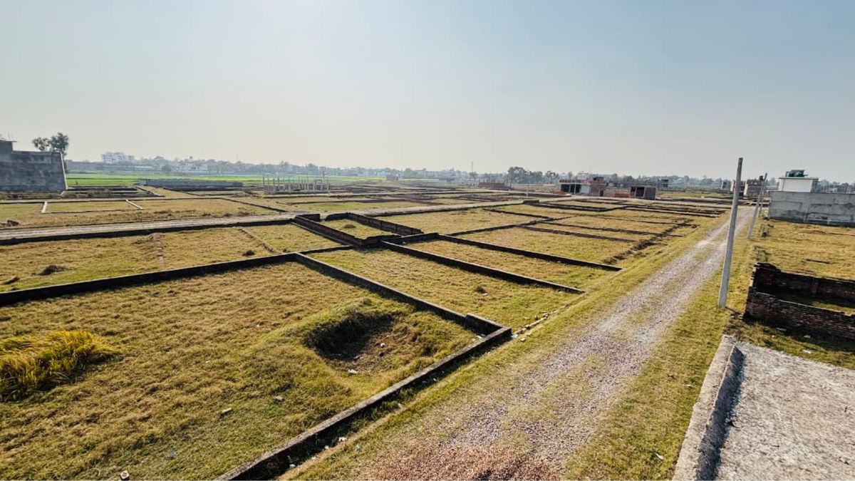 Plot For Sale in Gosainganj