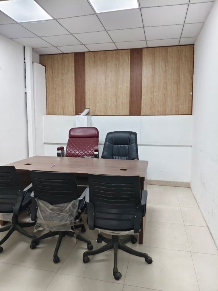Team Area, sector 63 Commercial Office Space 1600 Sq.Ft. In Sector 63 Noida 10009762