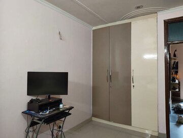 Furnished Amenities in 1.5 BHK Builder Floor at Sector 55 – for Rent