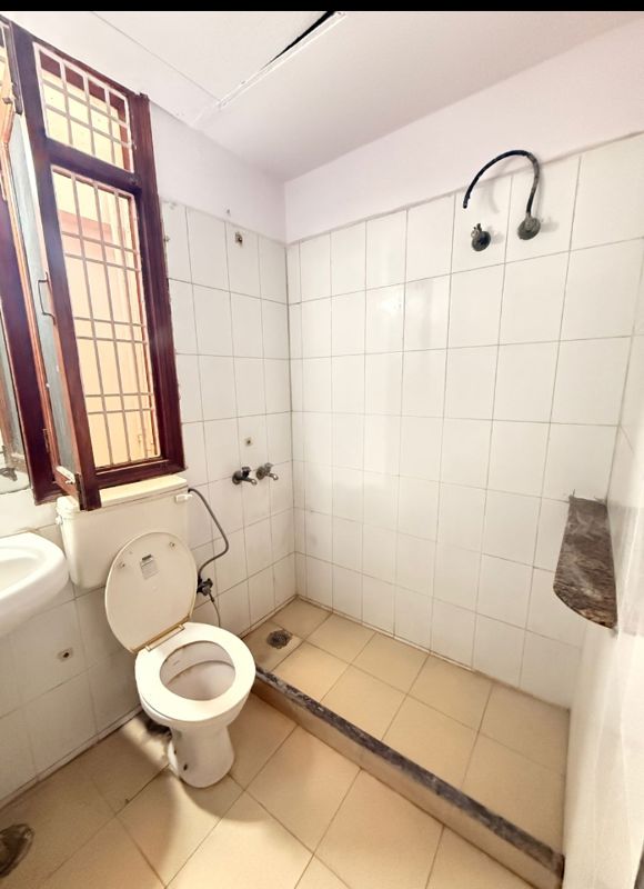 2 BHK + Extra Room Builder Floor For Rent in Chattarpur