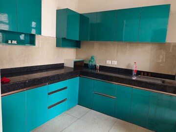 Kitchen in 2 BHK Builder Floor at DLF Vibhuti Khand, Gomti Nagar – for Rent