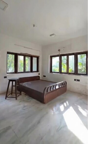 Bedroom in 6 BHK Villa at Chembur – for Sale