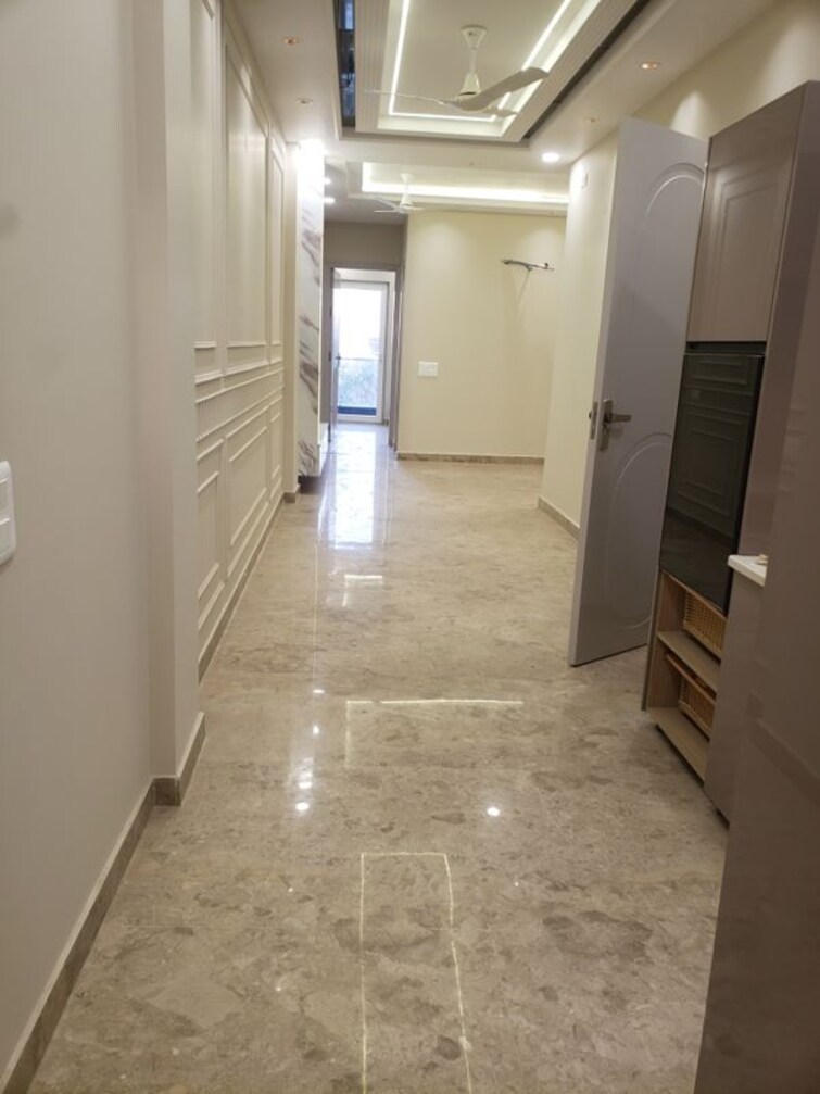 Cover Image, janakpuri 3 Bedroom 1650 Sq.Ft. Builder Floor In Janakpuri Delhi 10009811