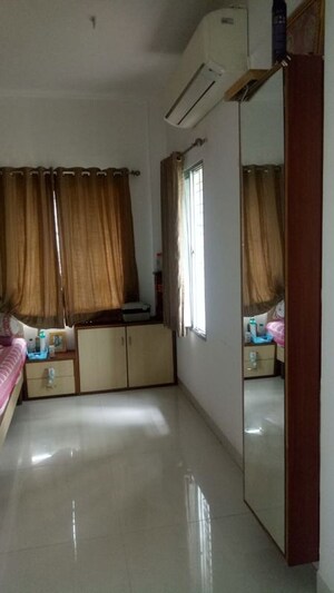Bedroom in 4 BHK Apartment at Agnipankh Apartment Bavdhan, Bavdhan – for Rent