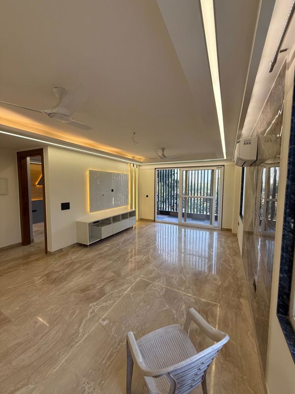 4 BHK + Servant Room Apartment For Rent in Suncity